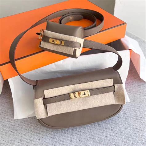 hermes moove bag.